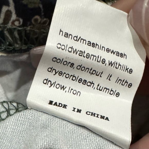 NWT ETCYY Floral Patterned Dress - Picture 9 of 10